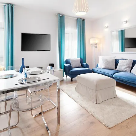 Charming Bright In Apartmán *